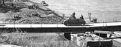 Мост из переправочно-мостового комплекта J-42