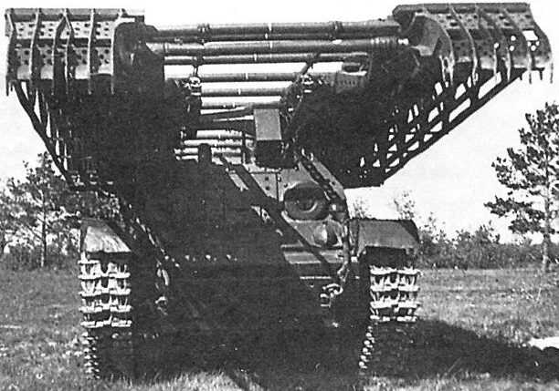 Инженерно-мостовой танк ИТ-28