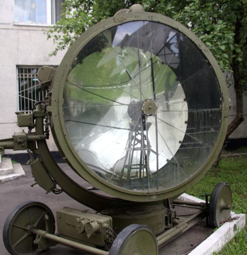 Зенитный прожектор З-15-4Б