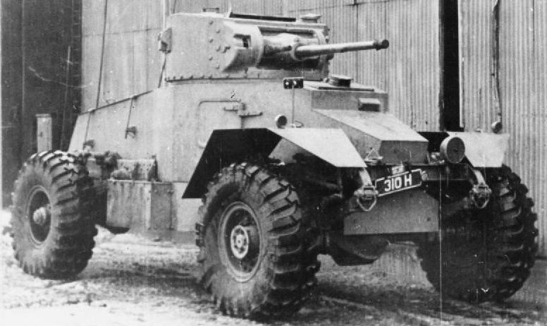 Тяжелый бронеавтомобиль Armoured Car AEC. Mk-I