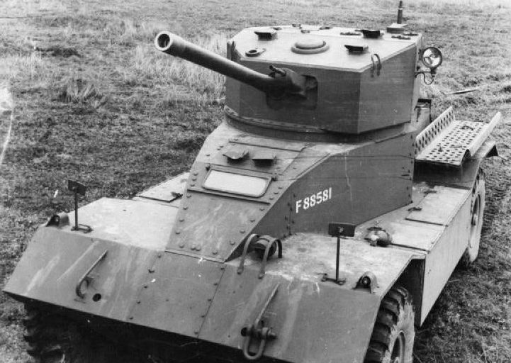 Тяжелый бронеавтомобиль Armoured Car AEC. Mk-II