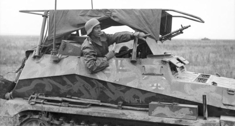 Полугусеничный бронетранспортер. SdKfz 250/3