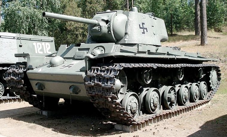 Тяжелый танк КВ-1 1942 г.