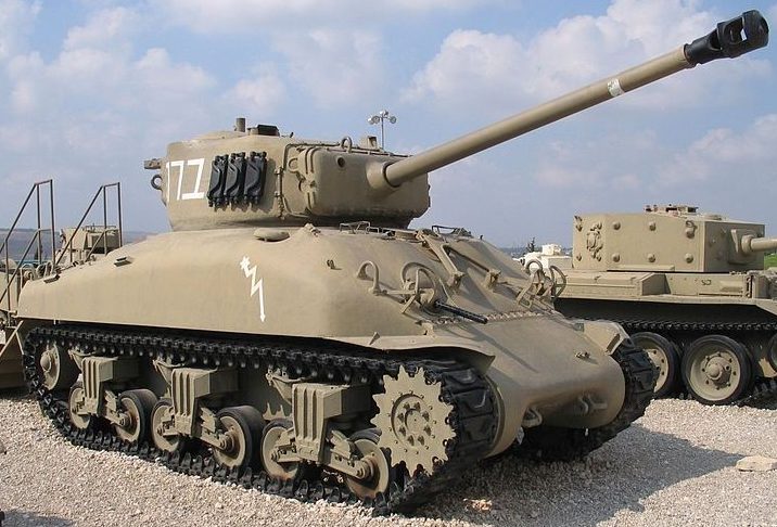 Средний танк M-4A1 с 76-мм орудием