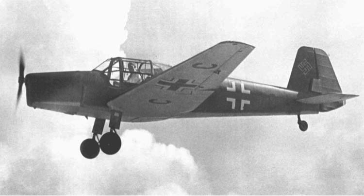 Учебно-тренировочный самолет Bucker Bu-181 Bestmann