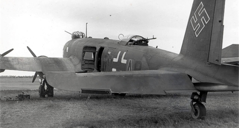 Разведчик-бомбардировщик Focke-Wulf Condor FW-200C-3