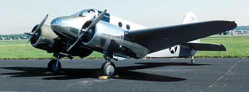 Учебно-тренировочный самолет Beech AT-10 Wichita
