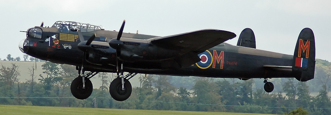 Тяжелый бомбардировщик «Avro 683 Lancaster»