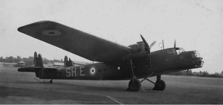 Бомбардировщик Bristol Bombey RAF