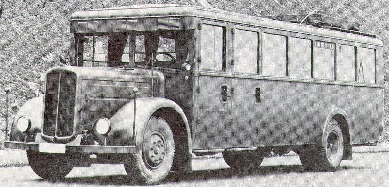 Армейский автобус Gräf & Stift V-7DW