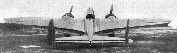Бомбардировщик P-37 Los