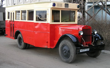 Автобус ЗиС-8