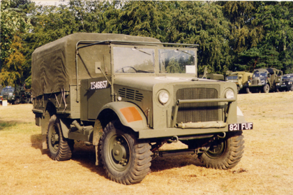 Бортовой грузовик Bedford MWD