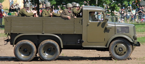 Бортовой грузовик Tatra-92