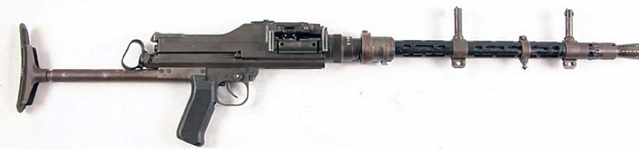 Ручной пулемет MG-81 с плечевым упором