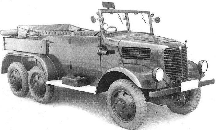Автомобиль Tatra 93