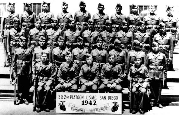 Первый выпуск радистов-шифровальщиков «Школы навахо». Сан Диего, 1942 г