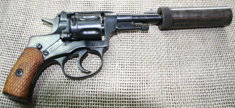 Револьвер «Нагана» с системой БРАМИД для бесшумной стрельбы