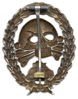 Аверс и реверс знака бронетанкового легиона «Кондор»
