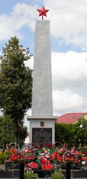 г. Поставы. Памятник Победы на главной площади