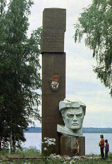 Озеро Лосвида Городокского р-на. Братская могила советских воинов