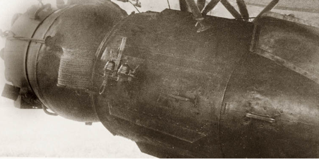 Авиационная мина МАВ-1 подвешенная под самолет ДБ-ЗТ