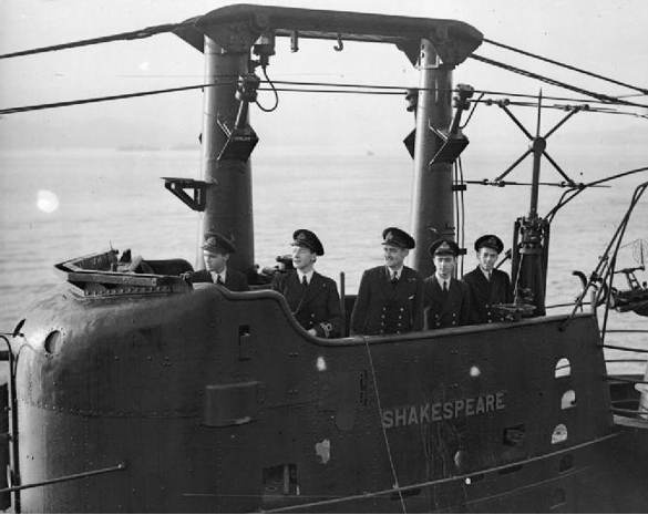 Антенна Type РЛС 291-W на мостике подводной лодки HMS Shakespeare (P-221)