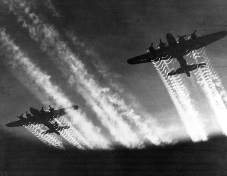 Бомбардировщики союзников над Дрезденом