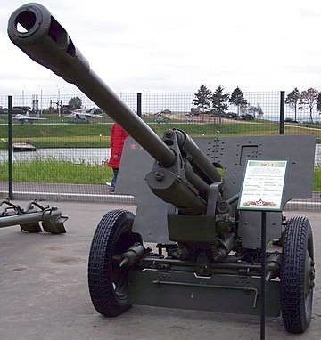 76-мм пушка ЗИС-3