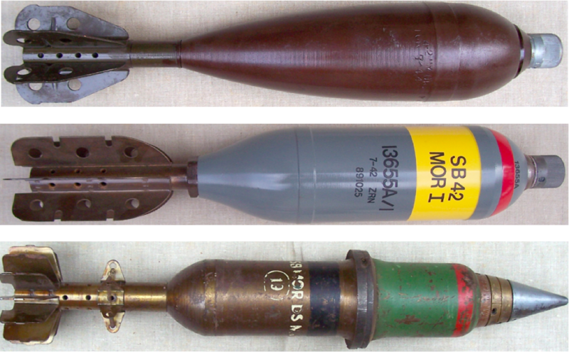 Сверху вниз: осколочно-фугасная, химическая и осветительная Base Ejection мины 4.2-Inch Mortar