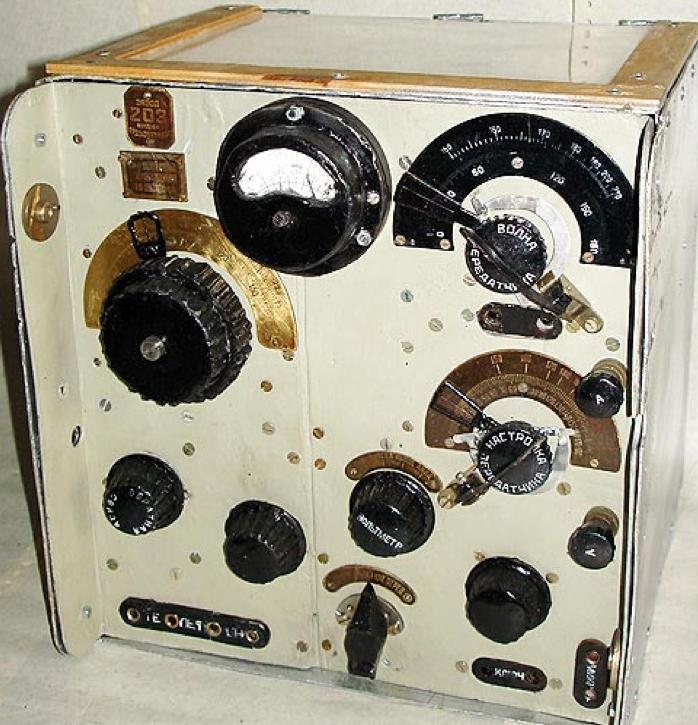 Приемник и передатчик радиостанции Белка-5