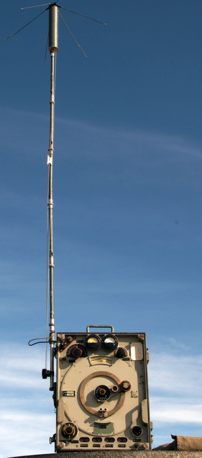 Радиостанция SE-499 A1 с антенной