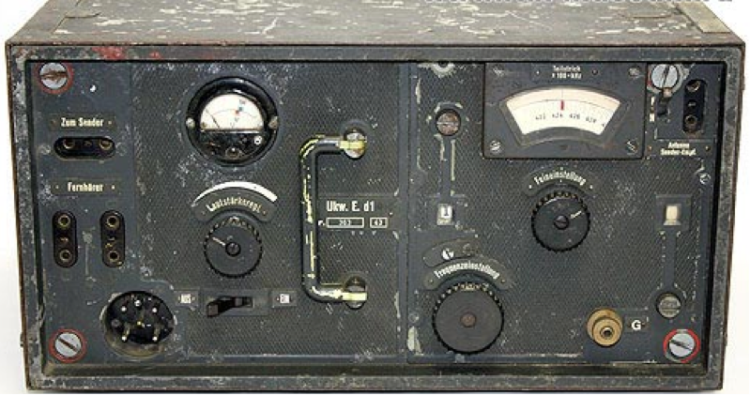 Комплект танковой радиостанции Fu 7 SE 20 U (Fu 7). Приемник Ukw.E.d1 (Fu 2).