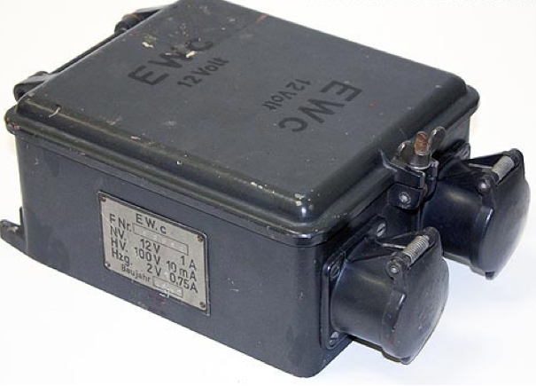 Блок умформера EW.c. из комплекта радиостанции Fu-20 (Fu-22)