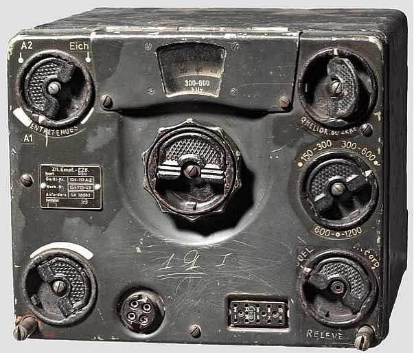 Приемник EZ-4 (Peil G-V) в комплекте аппаратуры навигации