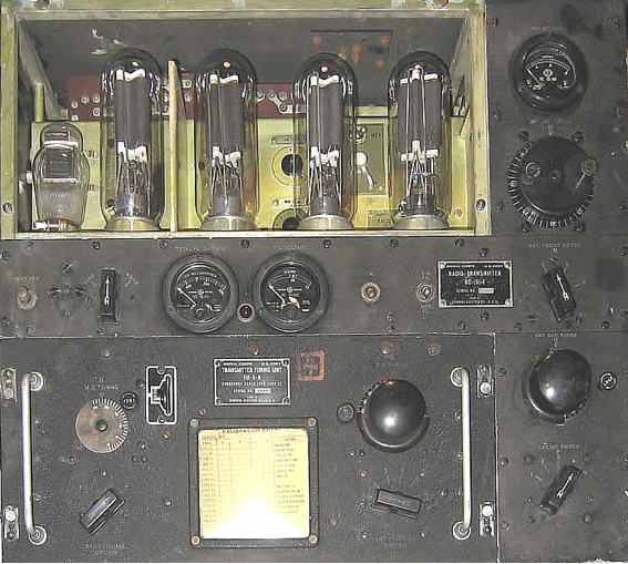 Передатчик ВС-191 из комплекта радиостанции SCR-193