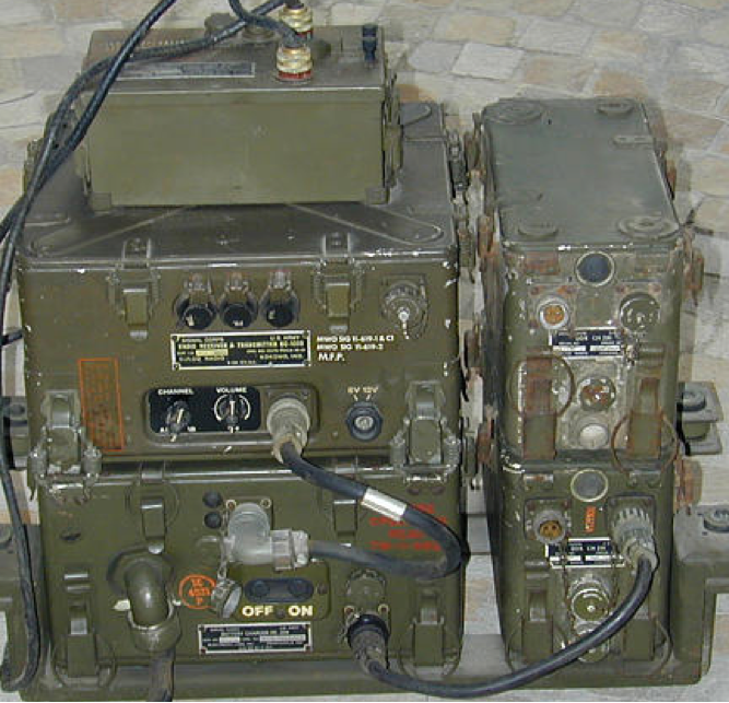 Комплект мобильной радиостанции SCR-619 (BC-1335)