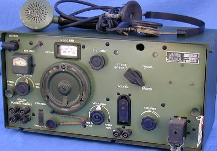 Танковая радиостанция RF-1CA (TR-7)