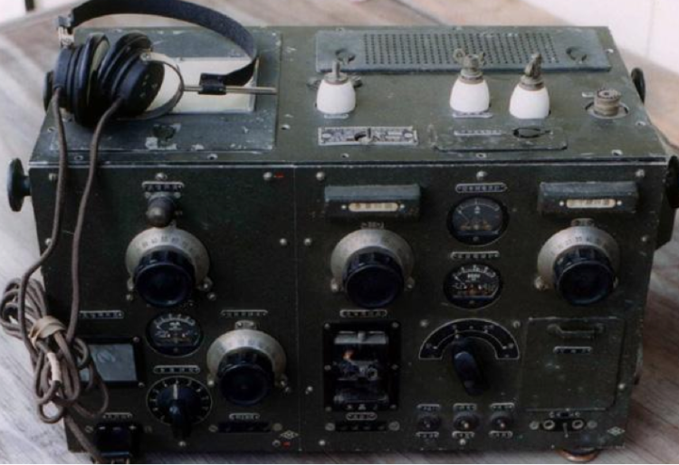 Авиационная радиостанция Type 98 №4