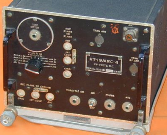Авиационная радиостанция AN/ARC-4