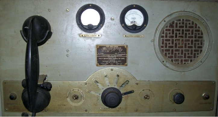 Корабельная радиостанция TCO-2 