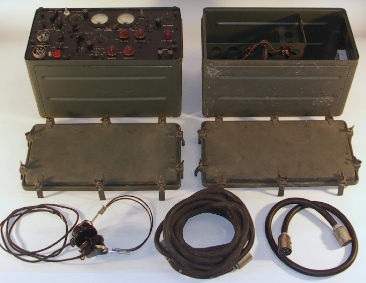 Комплект портативной радиостанции TBX-5