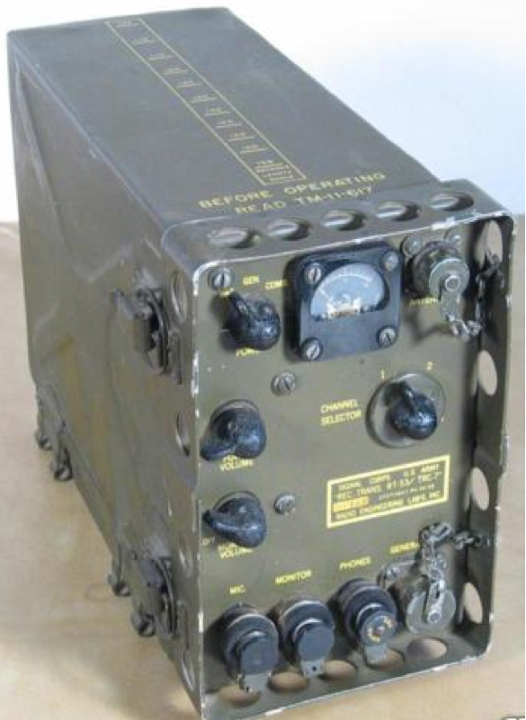 Портативная радиостанция РТ-53 AN/TRC-7, приемо-передающий блок