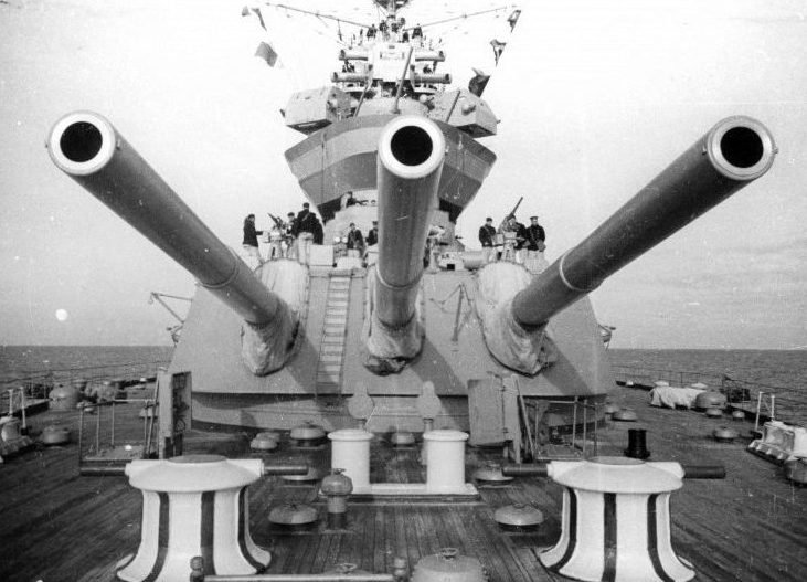 Корабельное орудие 12"/52 в башне МК-3-12