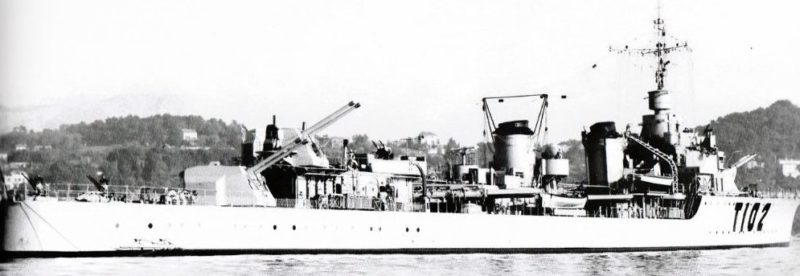 Корабельное орудие 130-mm/45 Modèle 1935 на эсминце «Le Hardi».