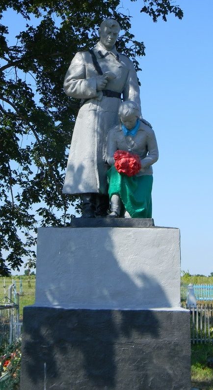 Памятник у братских могил