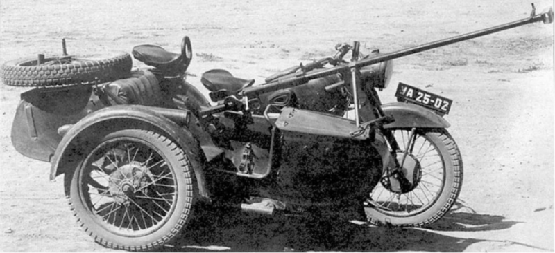 Мотоцикл М-72 с ружъем Симонова