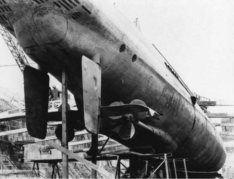 Подводная лодка «U-182»