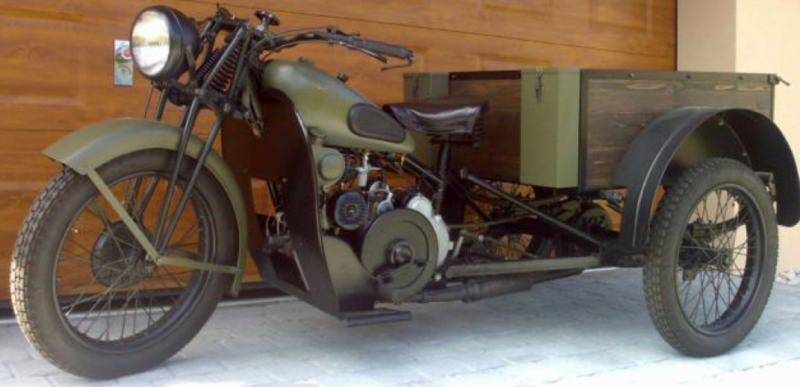 Трицикл Guzzi 32