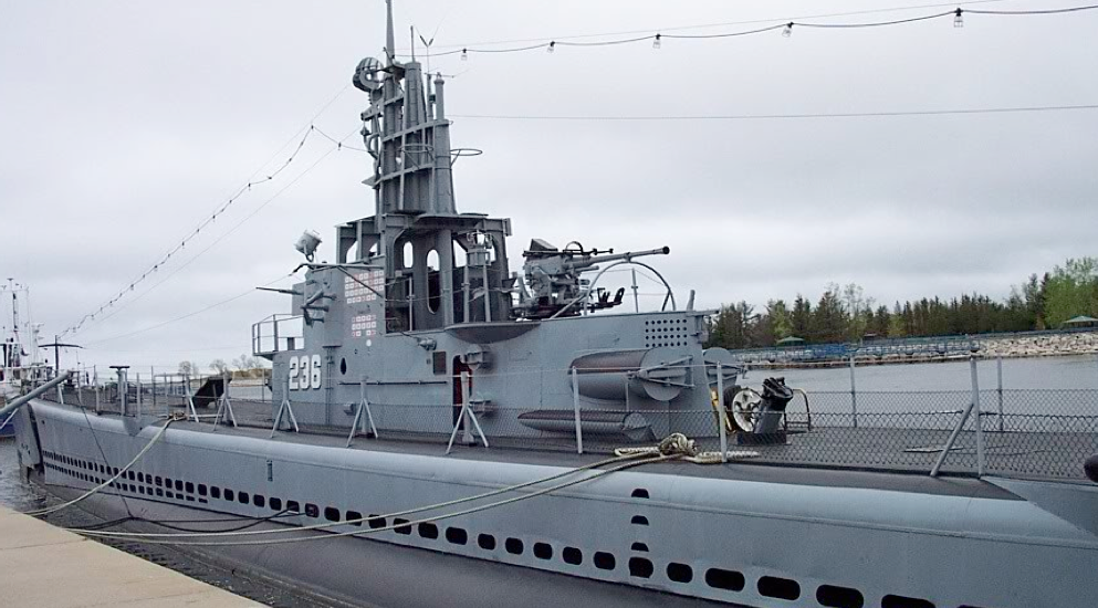 Подводная лодка «Silversides» (SS-236)